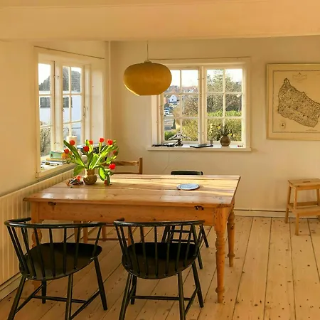 Fisherman's With Enclosed Courtyard
